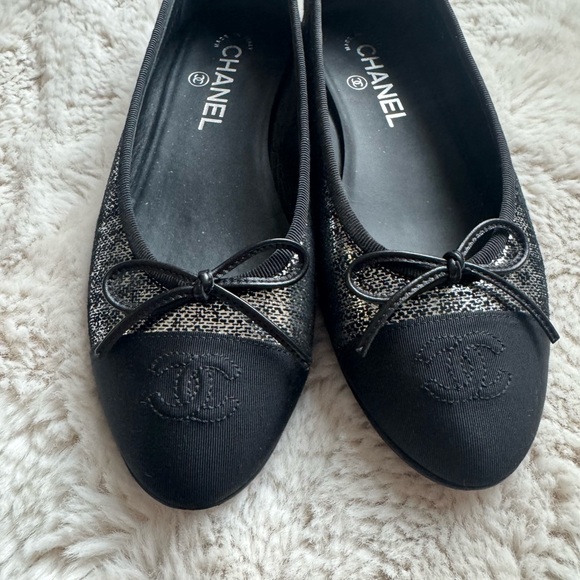 Authentic CHANEL Black and Silver Women's Flats - Picture 7 of 10